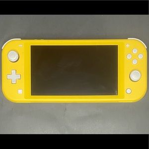 Yellow Nintendo Switch Lite + Super Mario Game + Case